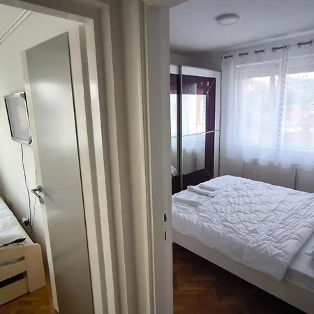 Stan U Centar- Free Garage Apartmán