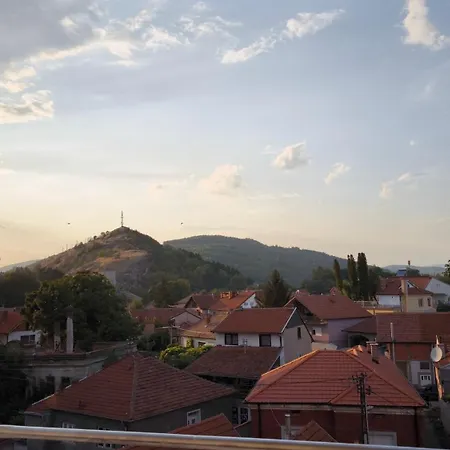 Stan U Centar- Free Garage Apartment *